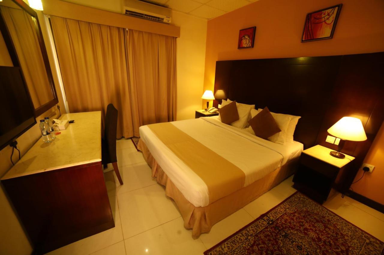 Hyde Park Hotel Dubaï Extérieur photo