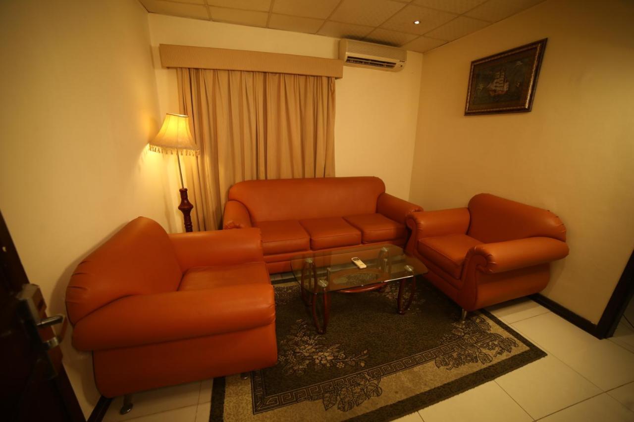 Hyde Park Hotel Dubaï Extérieur photo