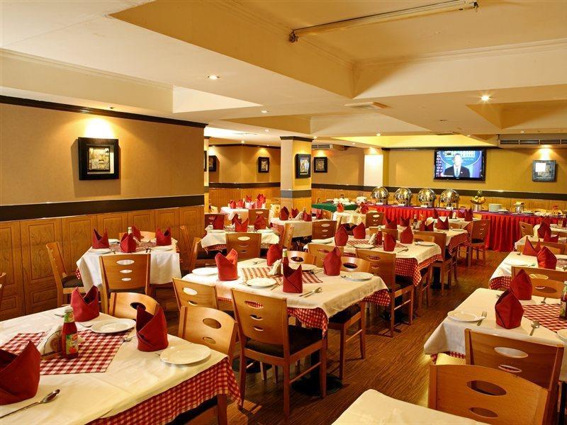 Hyde Park Hotel Dubaï Extérieur photo